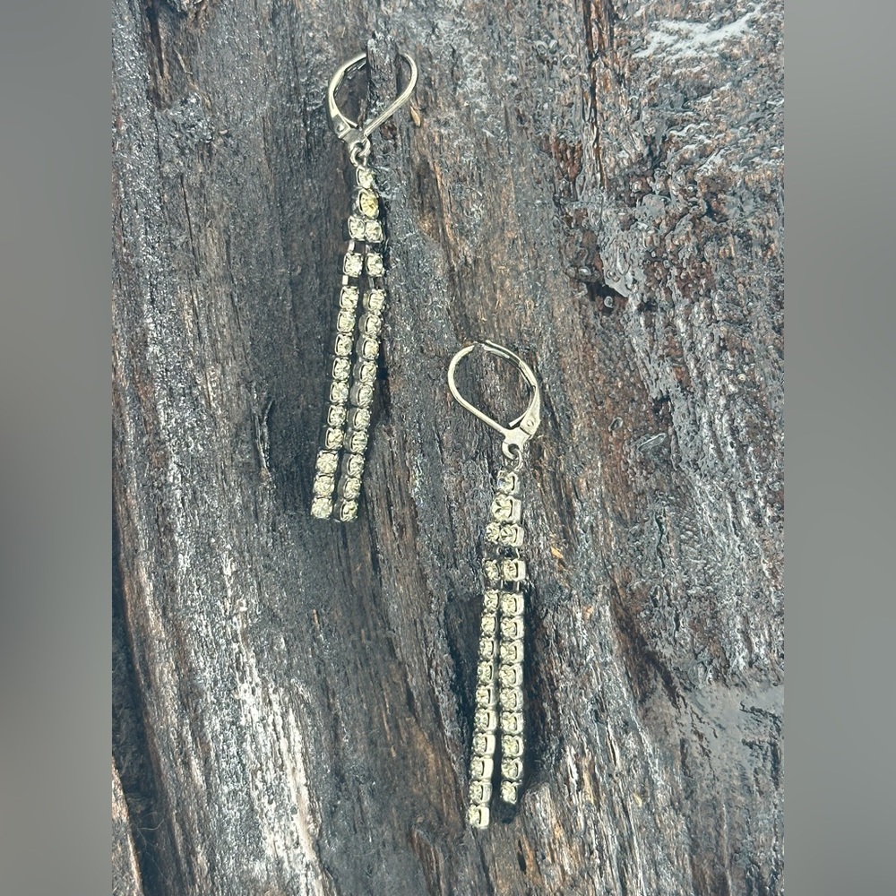 Dark Gray Rhinestone Fashion Dangle Earrings